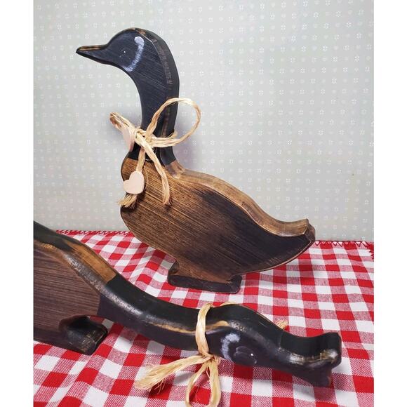 Vtg Country Charm Wooden DUCKS Cottage Core Shelf Sitter HANDMADE Stained SIGNED - Picture 2 of 16